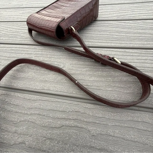 DKNY Rasberry "Cleo NS Phone" embossed Charm Clasp Small crossbody purse - Picture 5 of 14